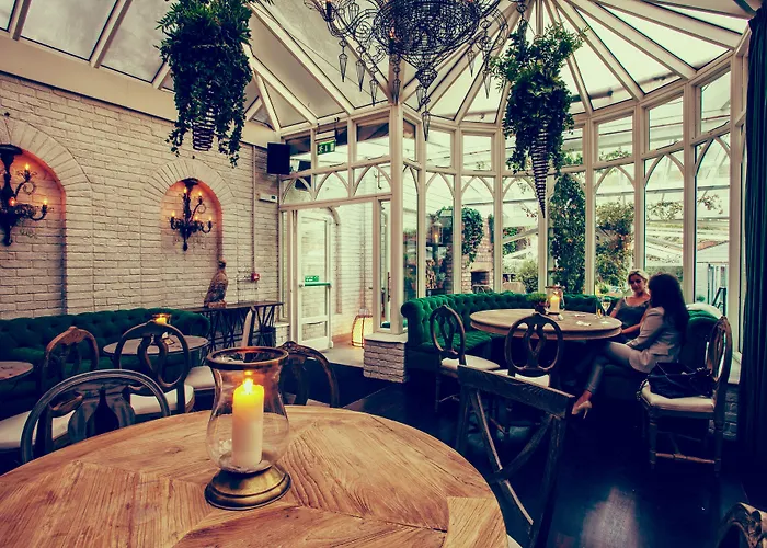 House Bedrooms Hotel