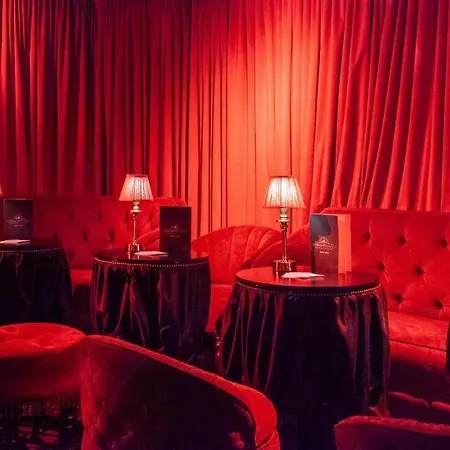 Hotel House Bedrooms 2*