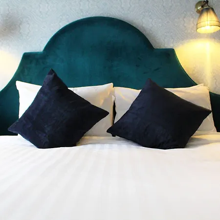 House Bedrooms Hotel 2*