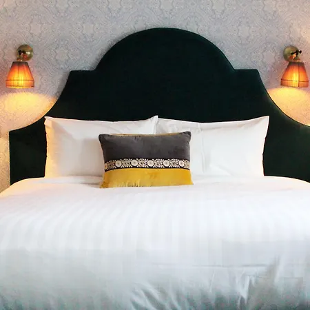 House Bedrooms Hotel 2*