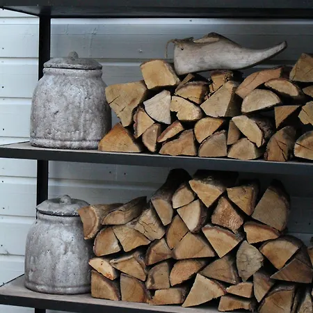 House Bedrooms Hotel 2*