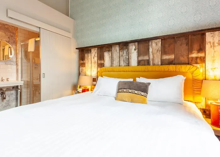 Otel House Bedrooms