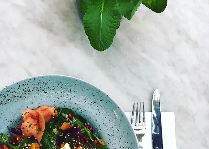 House Bedrooms Otel 2*