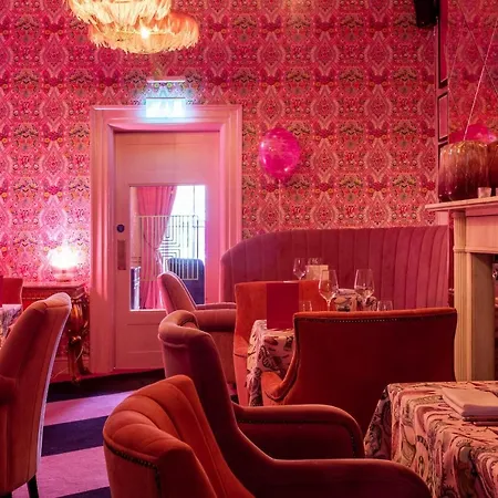 House Bedrooms Hotel 2*