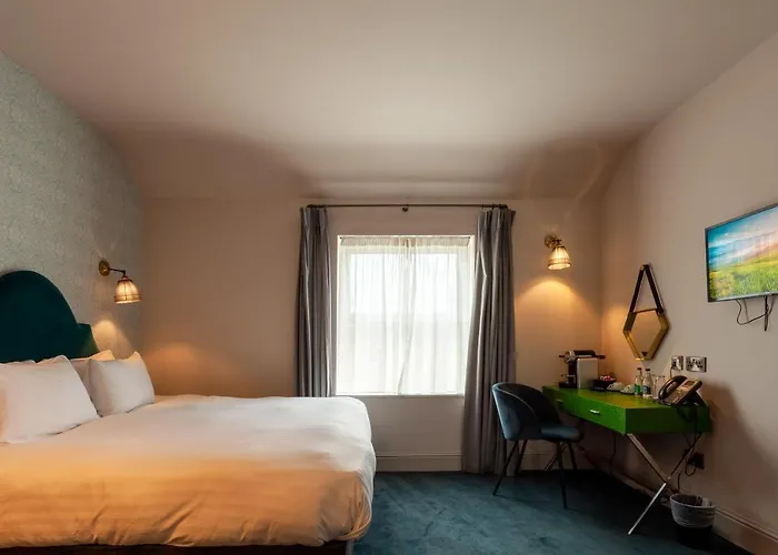 House Bedrooms 2*
