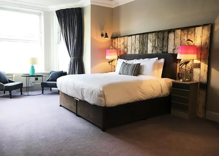 House Bedrooms Hotel 2*