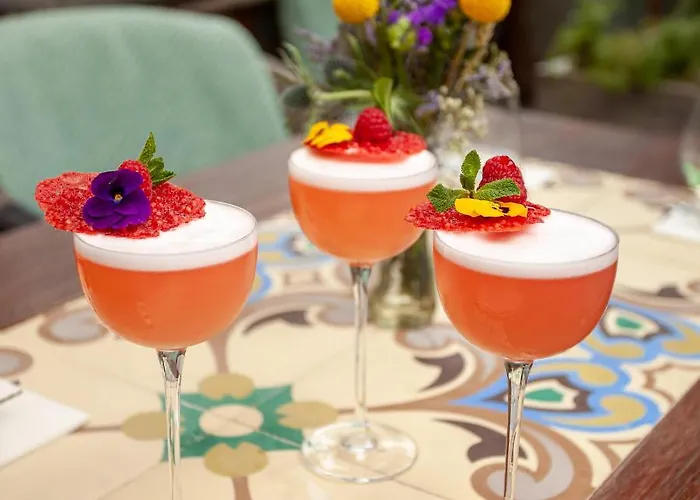 House Bedrooms Отель 2*