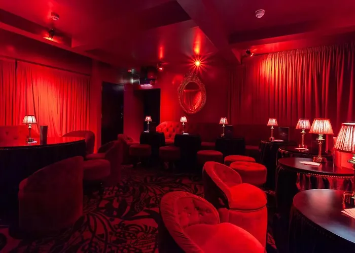 House Bedrooms Отель